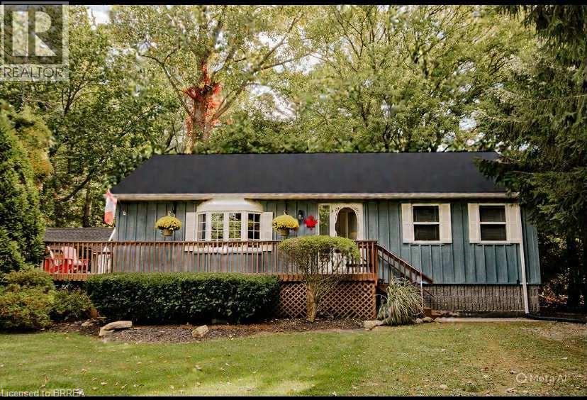 9928 Superior St, Lambton Shores, ON N0M 2L0