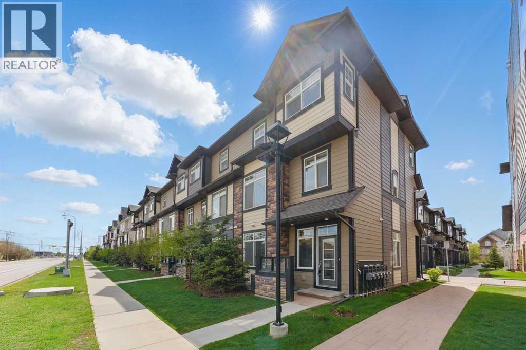 85 Street Sw Unit 815, Calgary, AB T3H 1W7