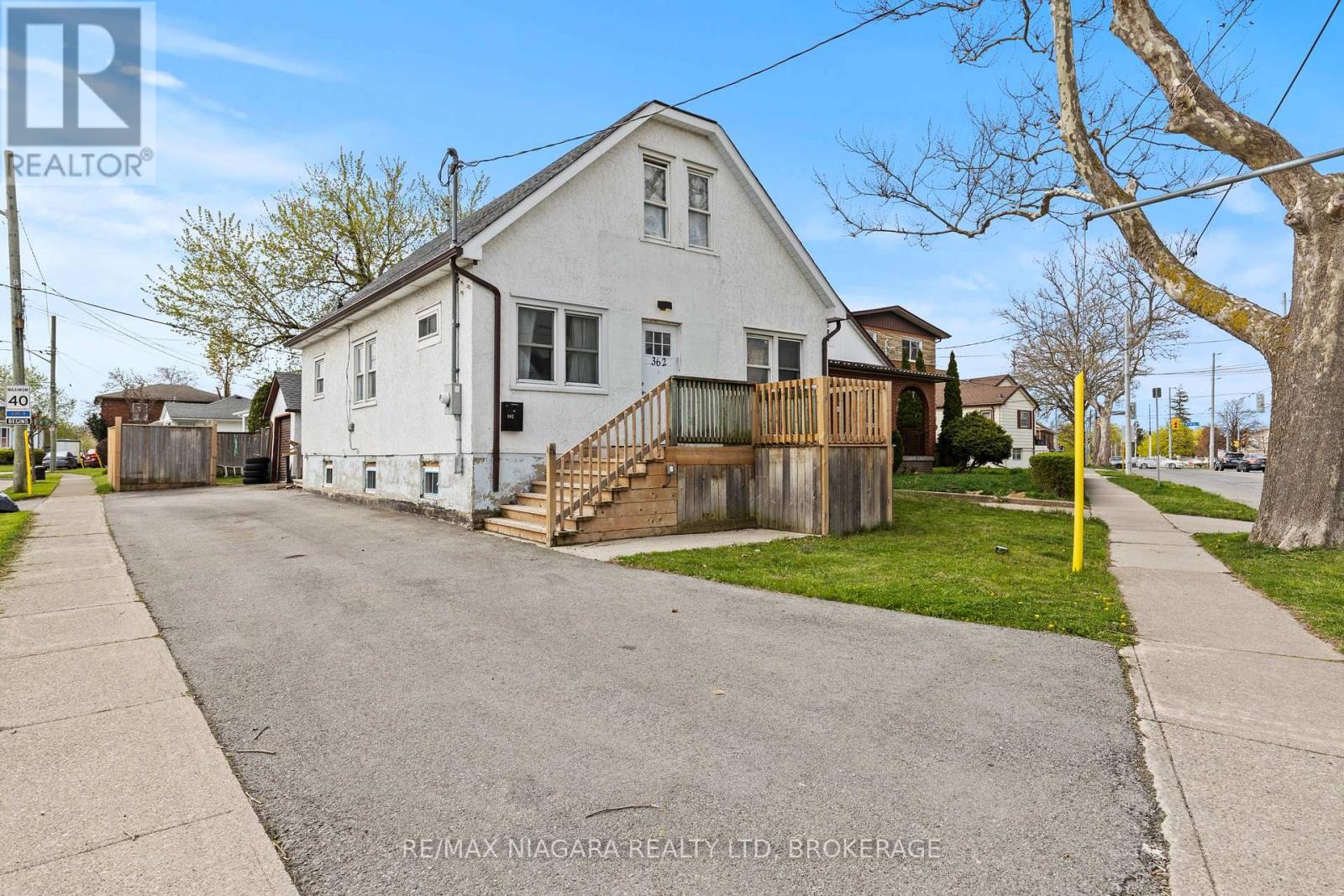 362 Carlton St, St. Catharines, ON L2M 4W5