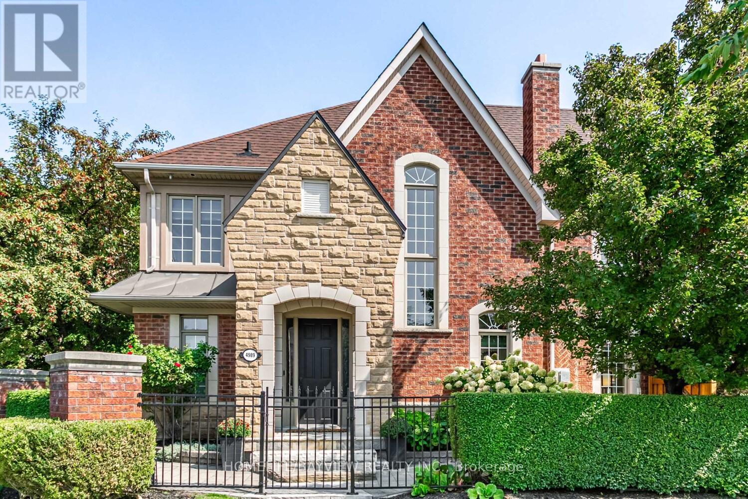 4989 Sebastian Dr, Mississauga, ON L5M 7P4