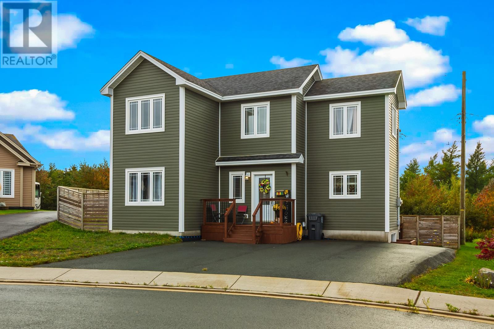 42 Coffee Creek Pl, Conception Bay South, NL A1W 3A9