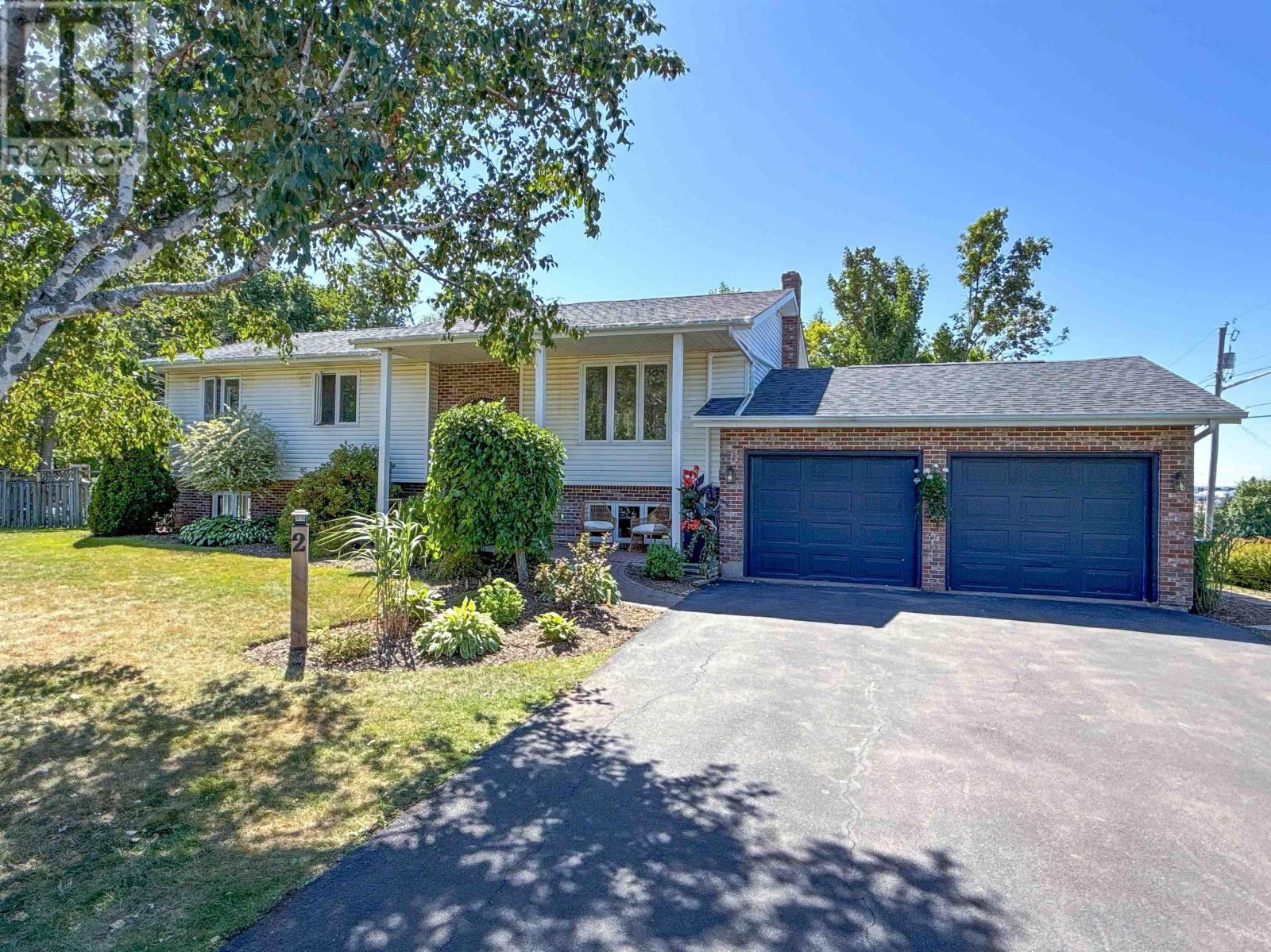 2 Regal Ave, Charlottetown, PE C1A 8B2