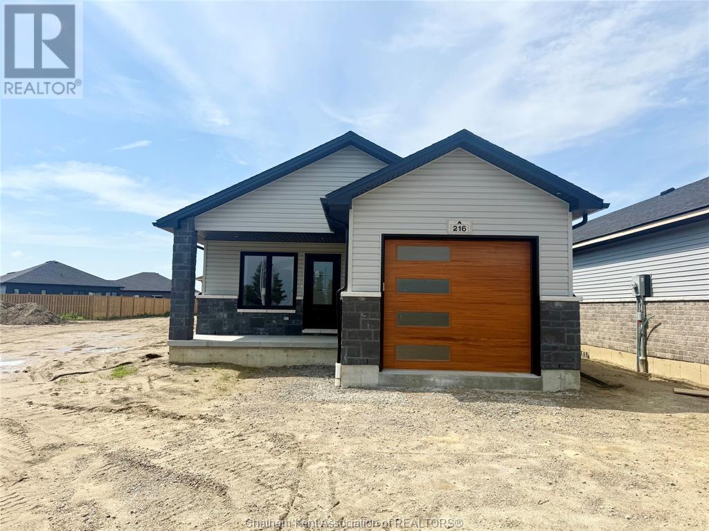 216 Ironwood Trl, Chatham, ON N7M 0T3