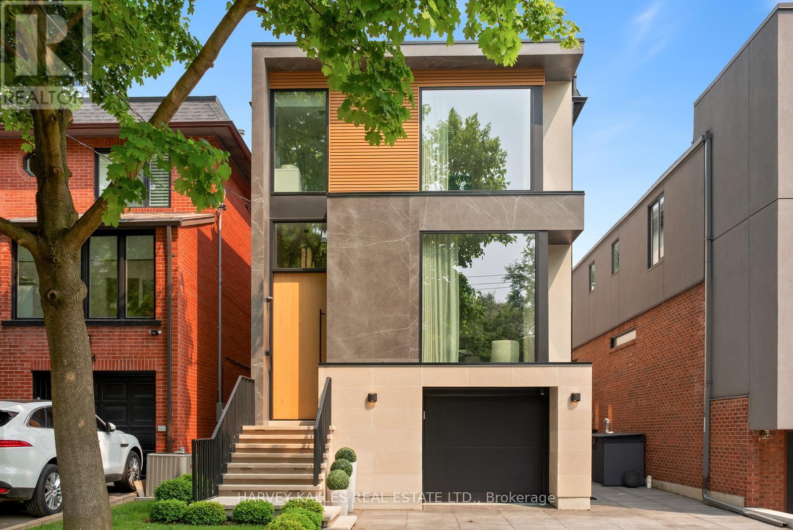 126 Sherwood Ave, Toronto, ON M4P 2A7