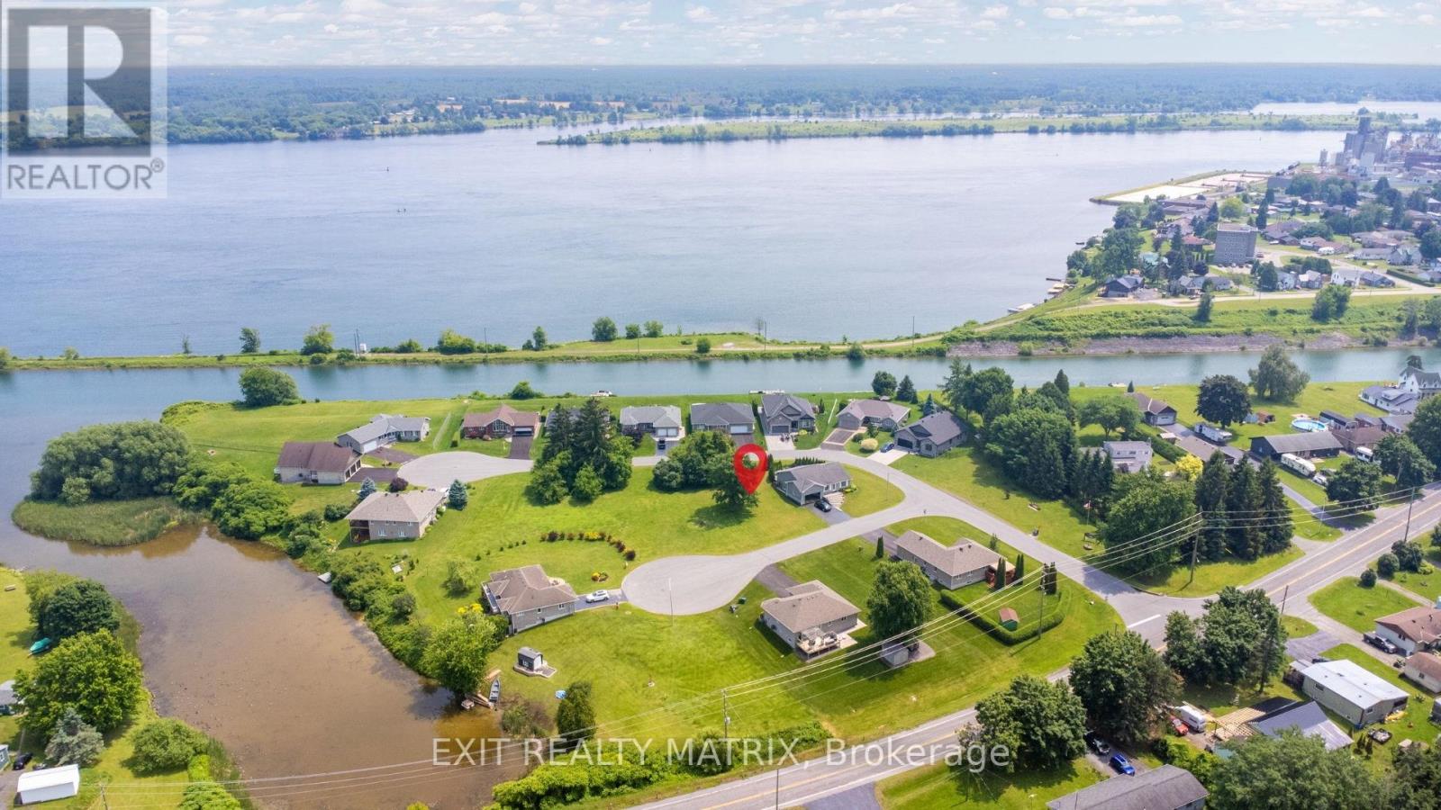 9 Flett St, Edwardsburgh/Cardinal, ON K0E 1E0