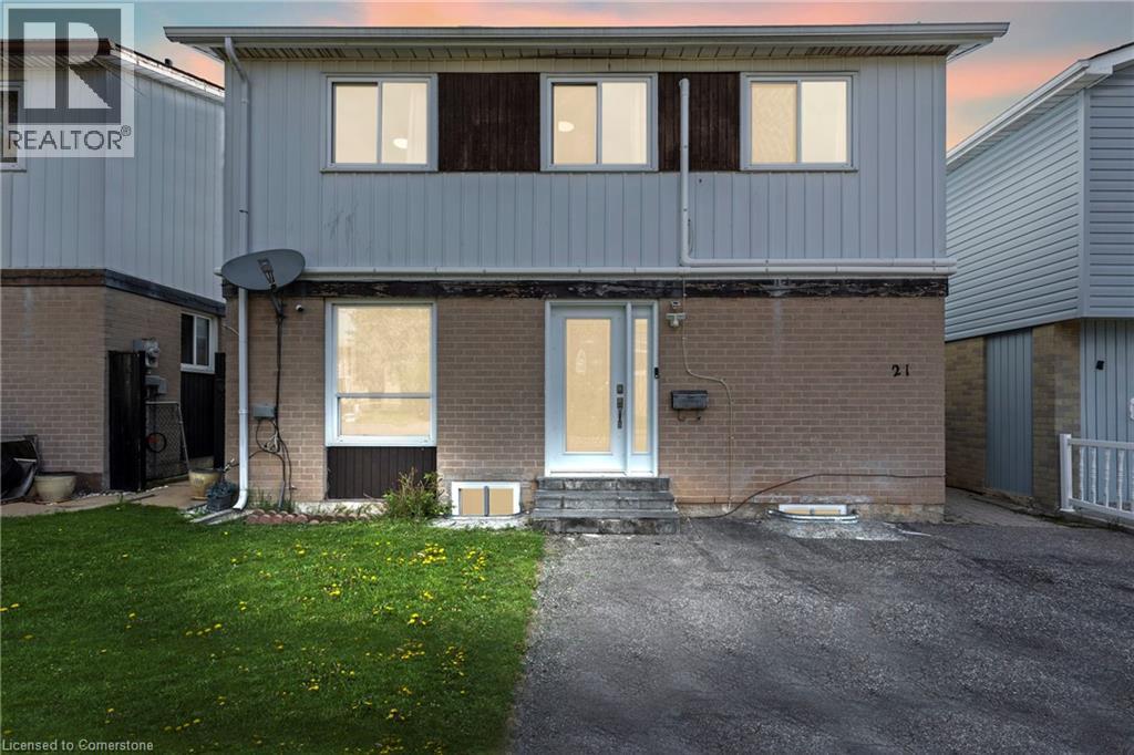 21 Grand River Ct, Brampton, ON L6S 2J8