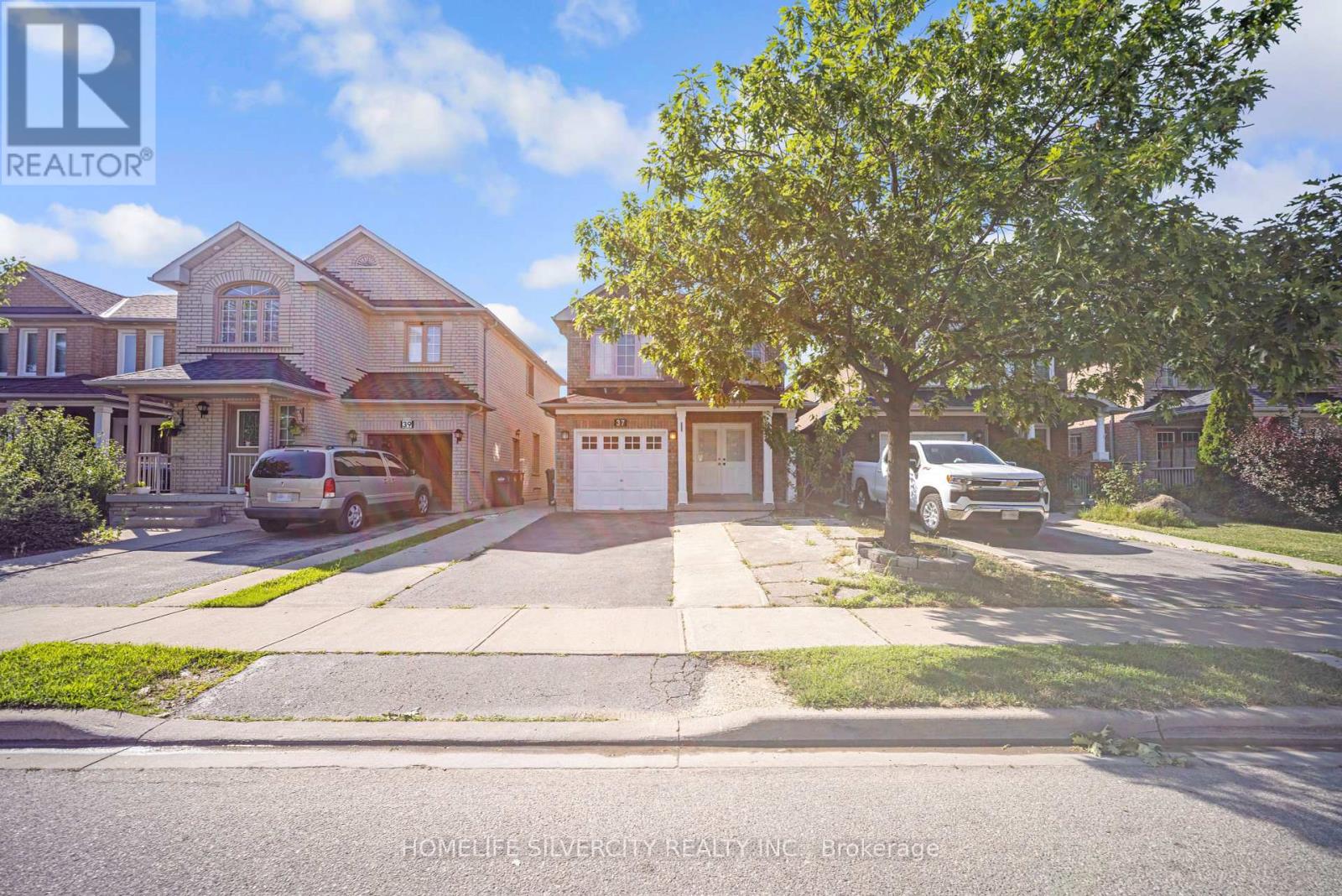 37 Loons Call Cres N, Brampton Sandringham-wellington, ON L6R 2G5