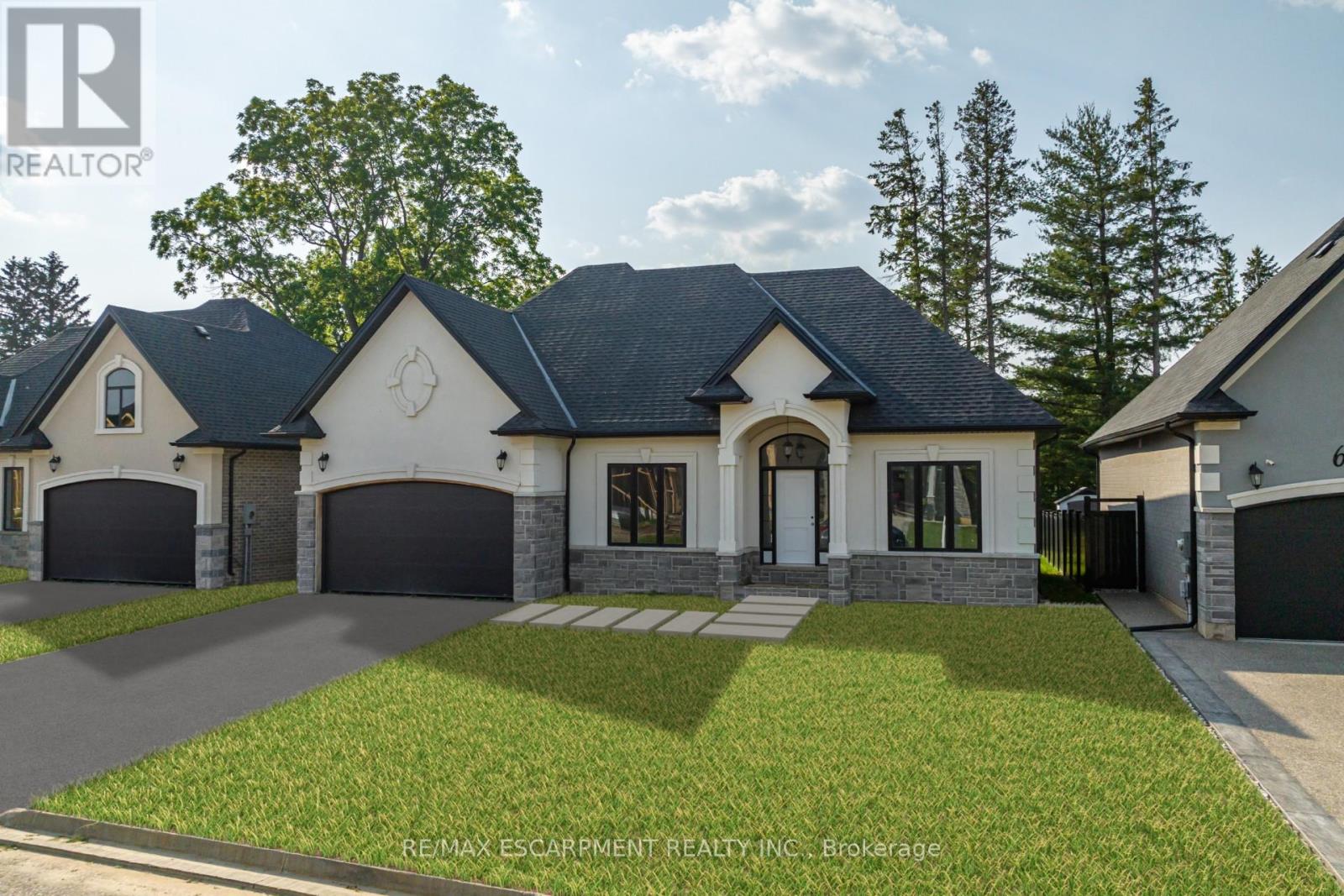 53 Cesar Pl, Hamilton, ON L9G 0G3