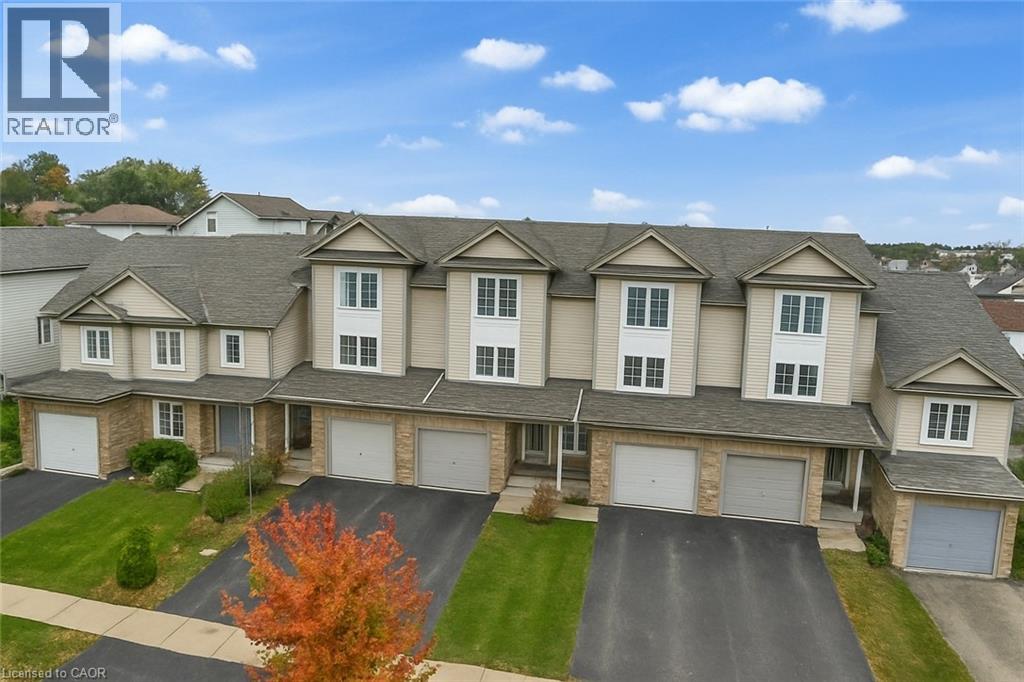 698 Activa Ave, Kitchener, ON N2E 4E1