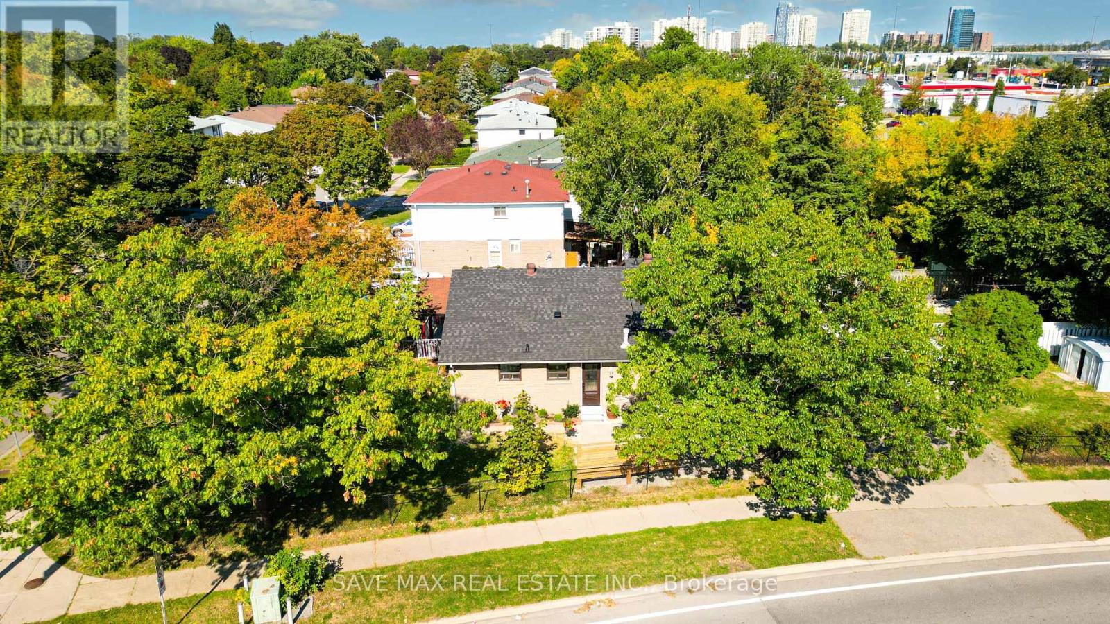 93 Archdekin Dr, Brampton, ON L6V 1Y8