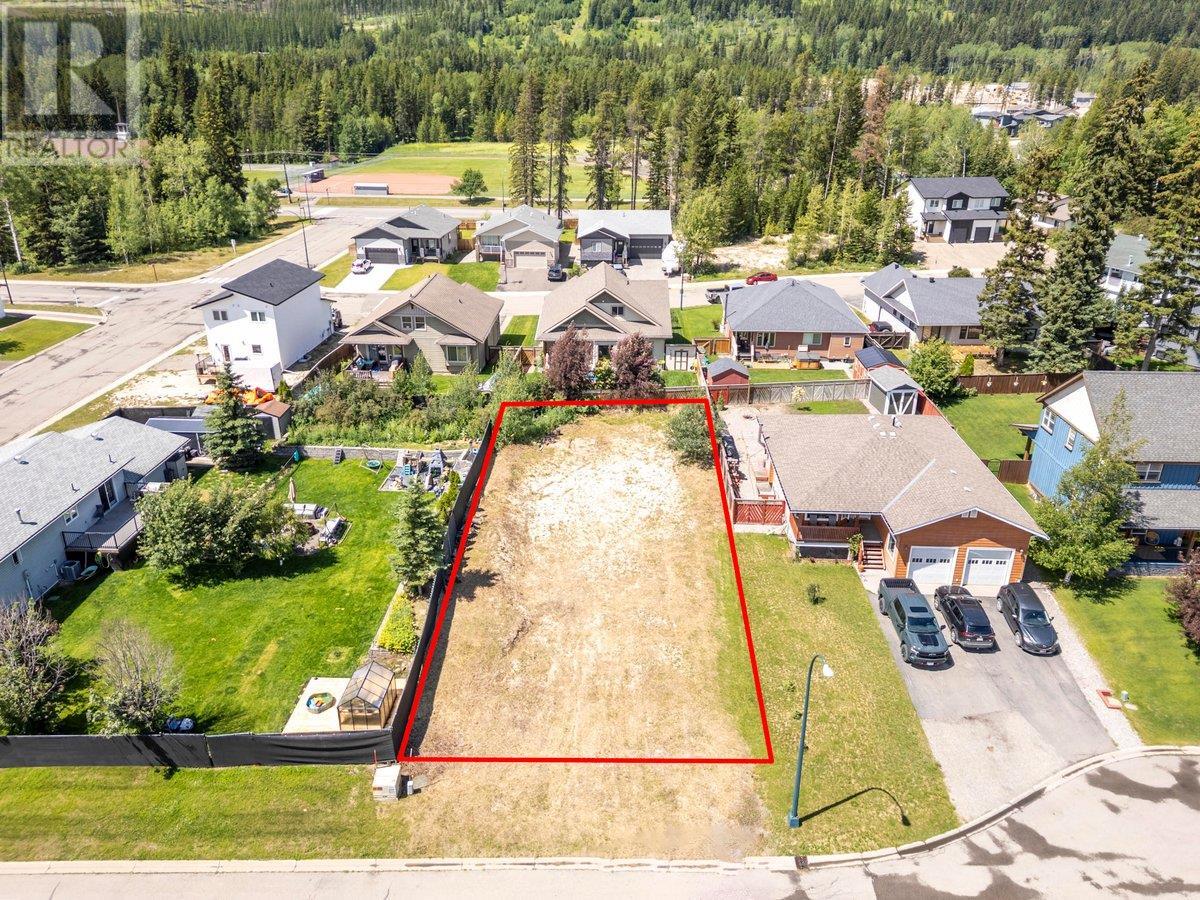 1344 Woodland Pl, Sparwood, BC V0B 2G2