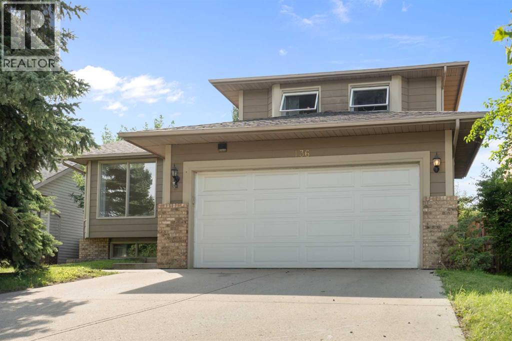 136 Sunvista Close SE, Calgary, AB T2X 2S2