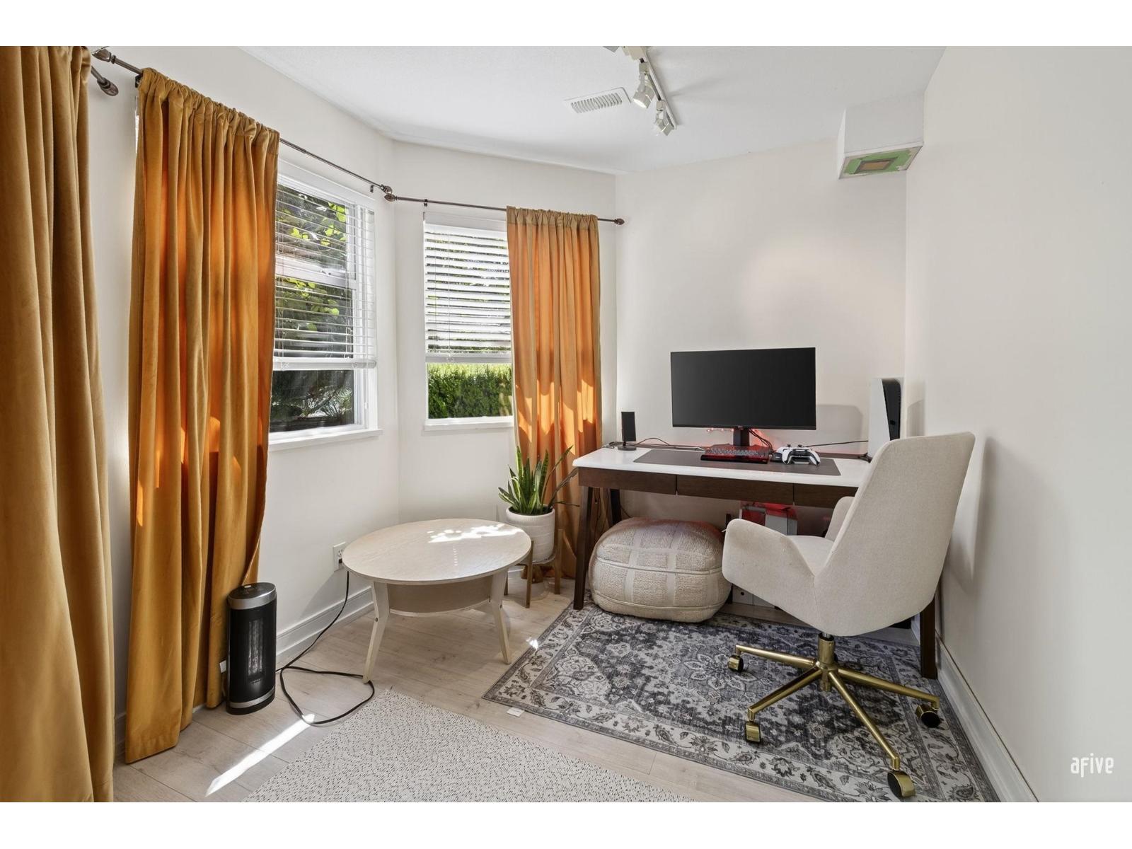 13900 Hyland Road Unit 232, Surrey, BC V3W 1K4