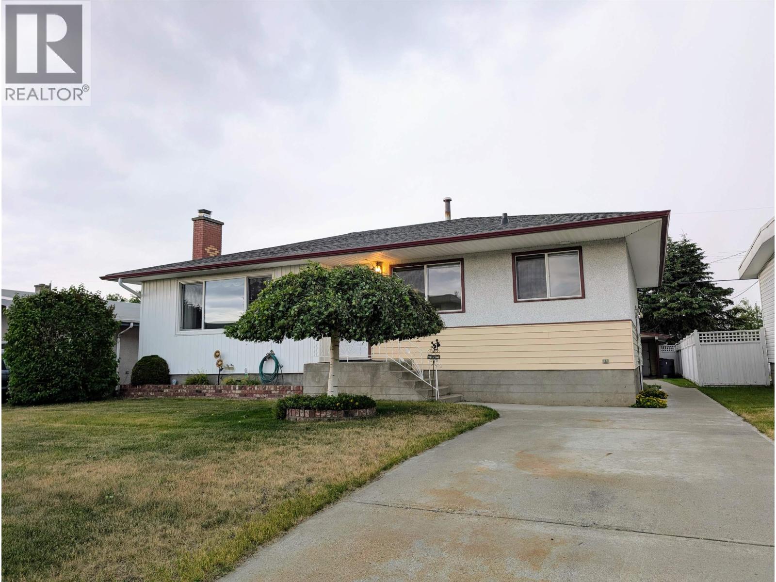 374 S Nicholson St, Prince George, BC V2M 3L9