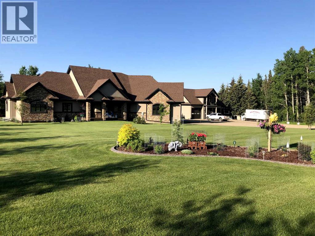 15 Avenue Unit 6663, Edson, AB T7E 1S3