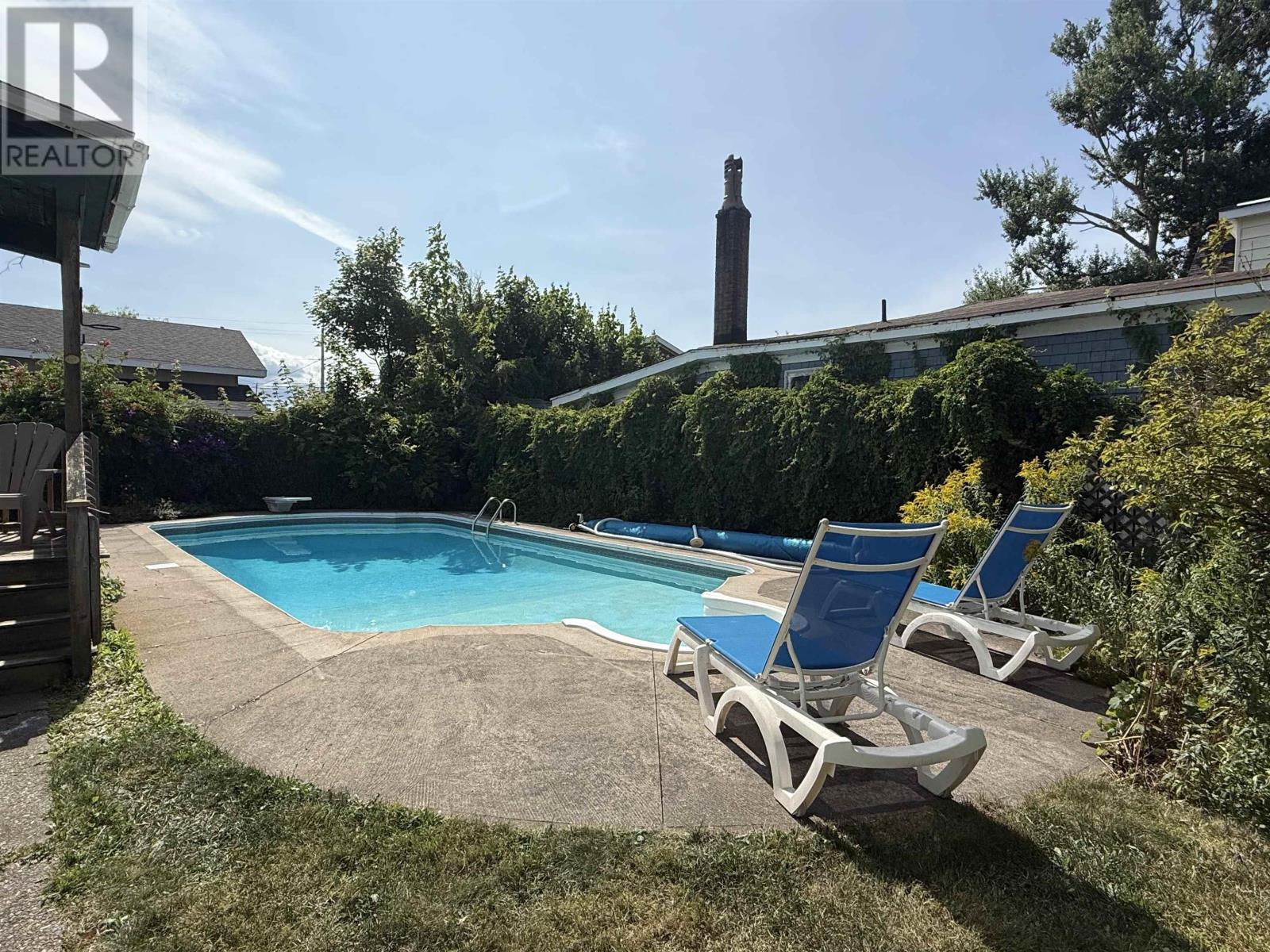 260 York St, Glace Bay, NS B1A 2M3