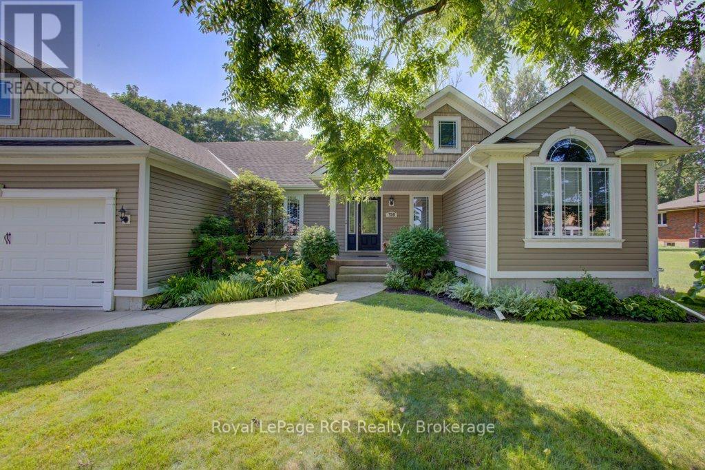 320 Durham St W, Wellington North, ON N0G 2L1