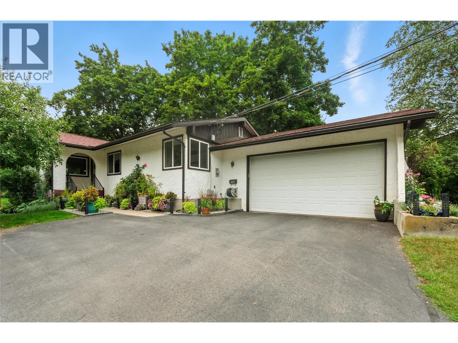 144 100 Street, Castlegar, BC V1N 3C5