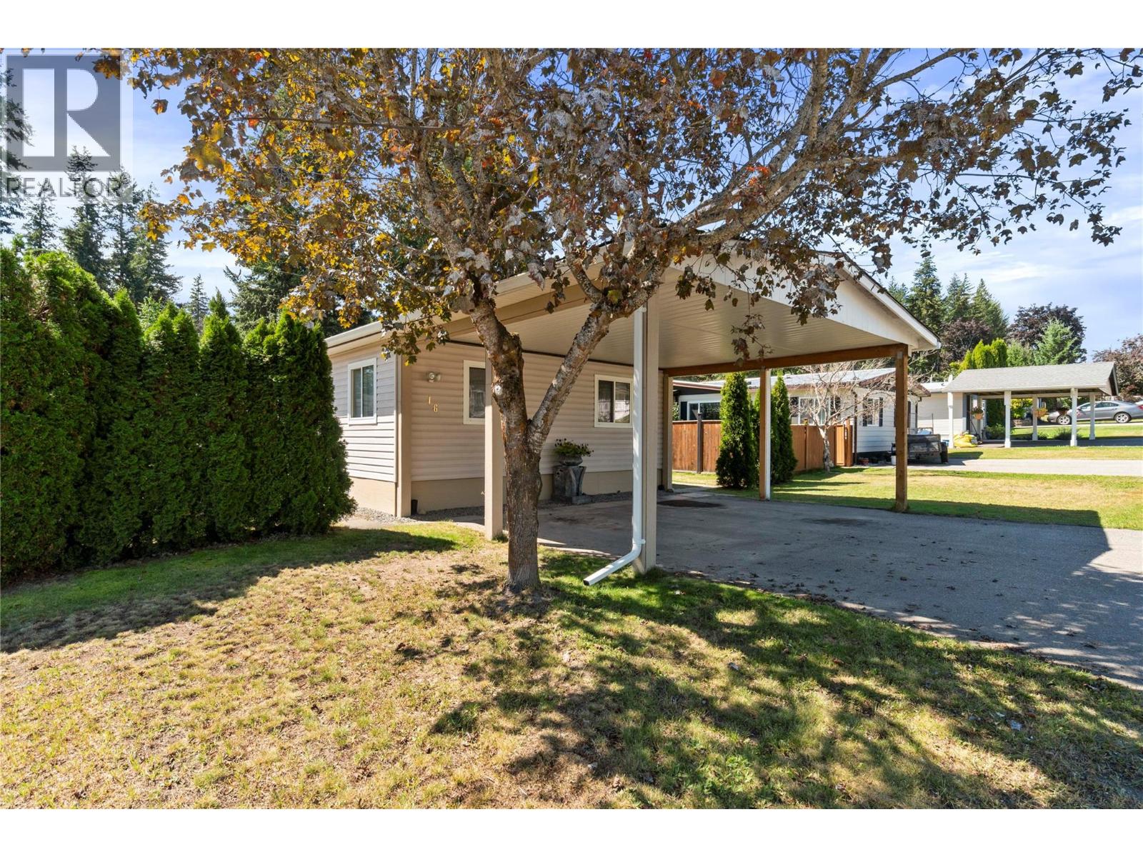 1361 30 Street Se Unit 16, Salmon Arm, BC V1E 2N4