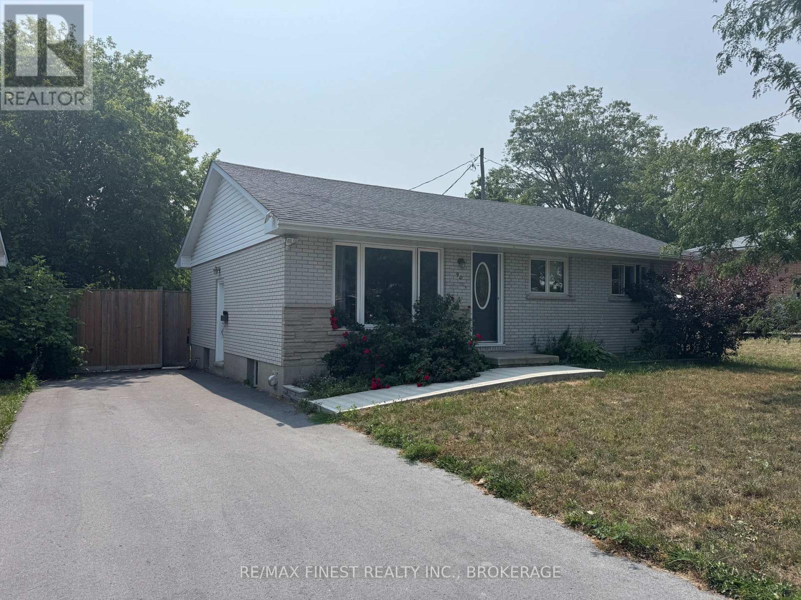 90 Morenz Cres, Kingston, ON K7K 2X3