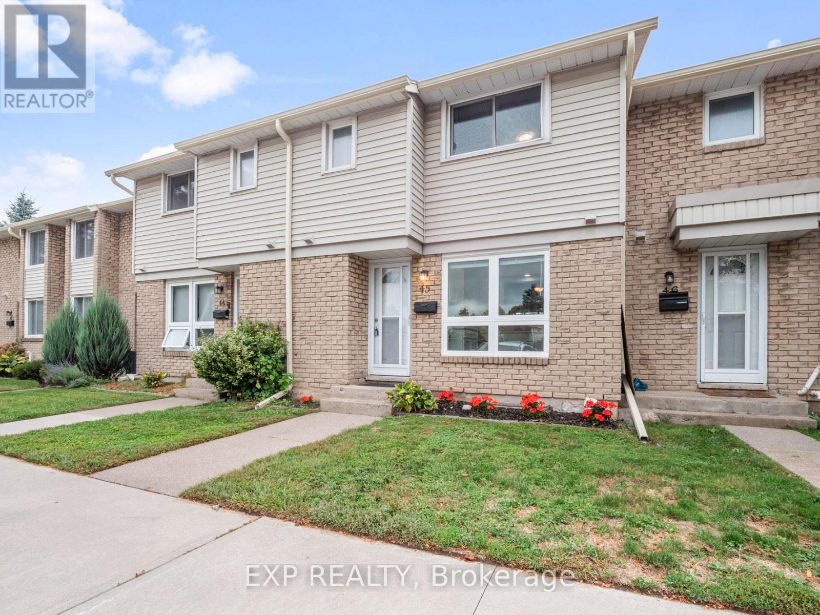 45 6767 Thorold Stone Rd, Niagara Falls, ON L2J 3W9
