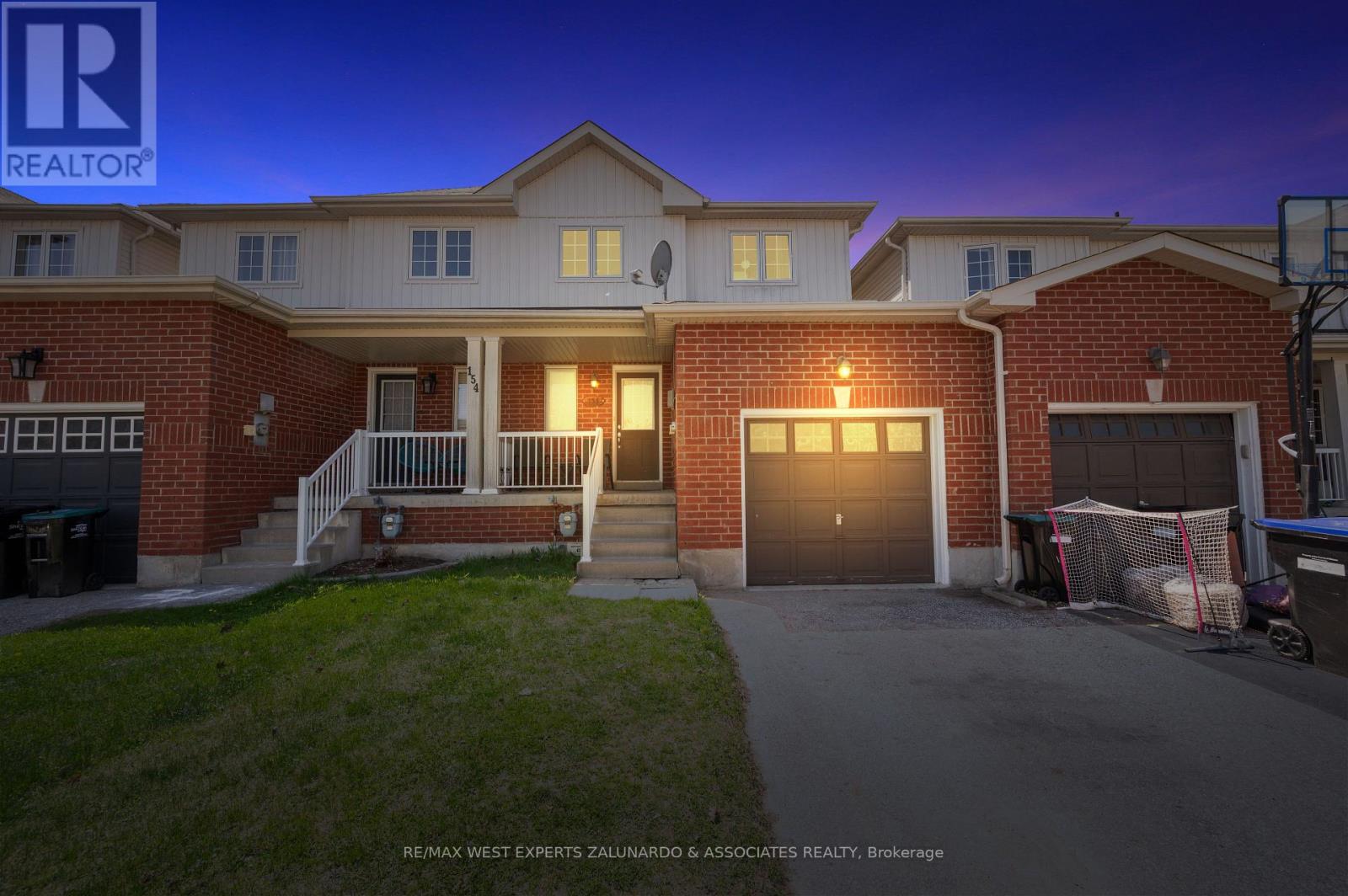156 Stonemount Cres, Essa, ON L0M 1B4