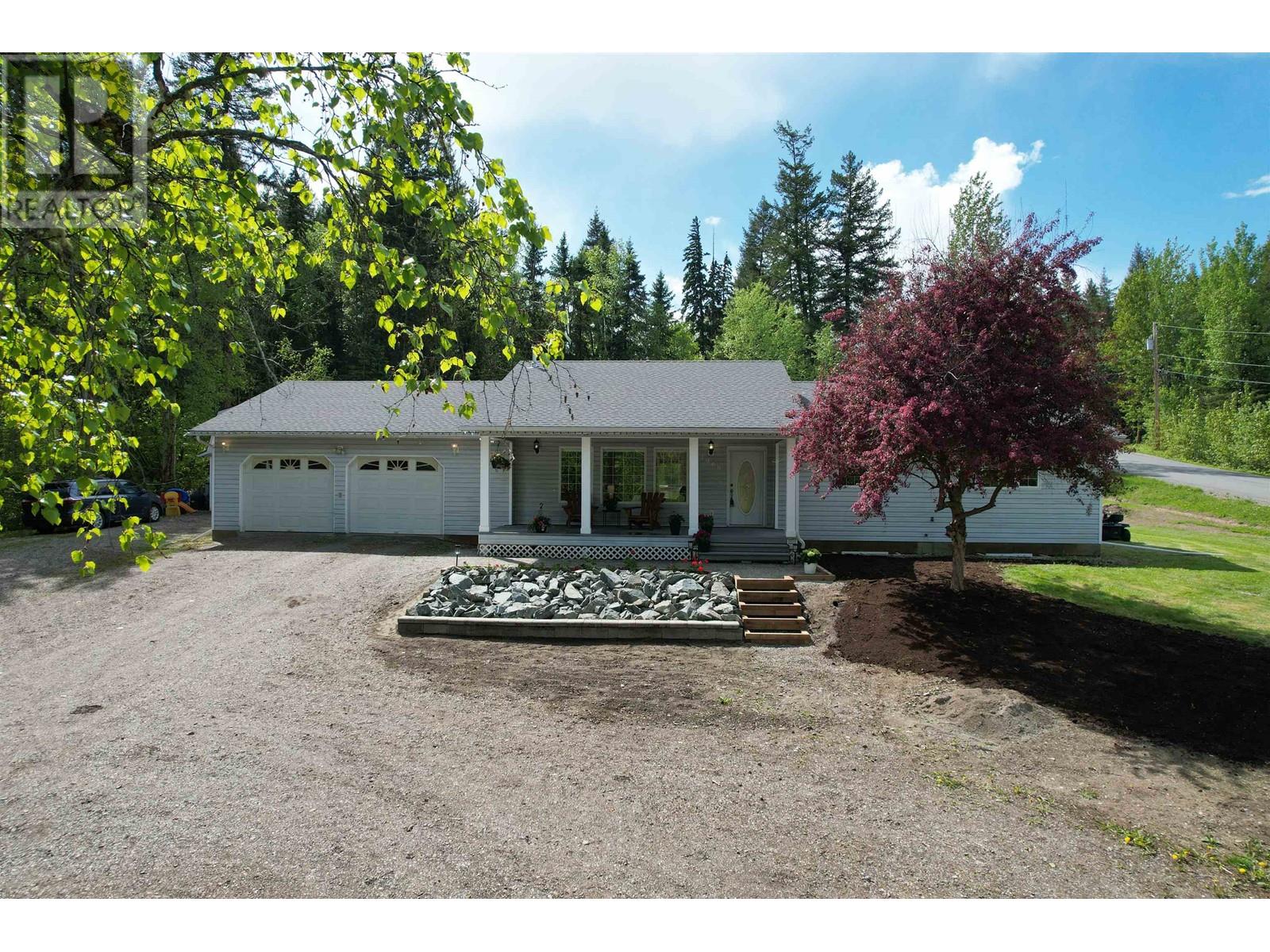 1966 Alder Ave, Quesnel, BC V2J 3T3