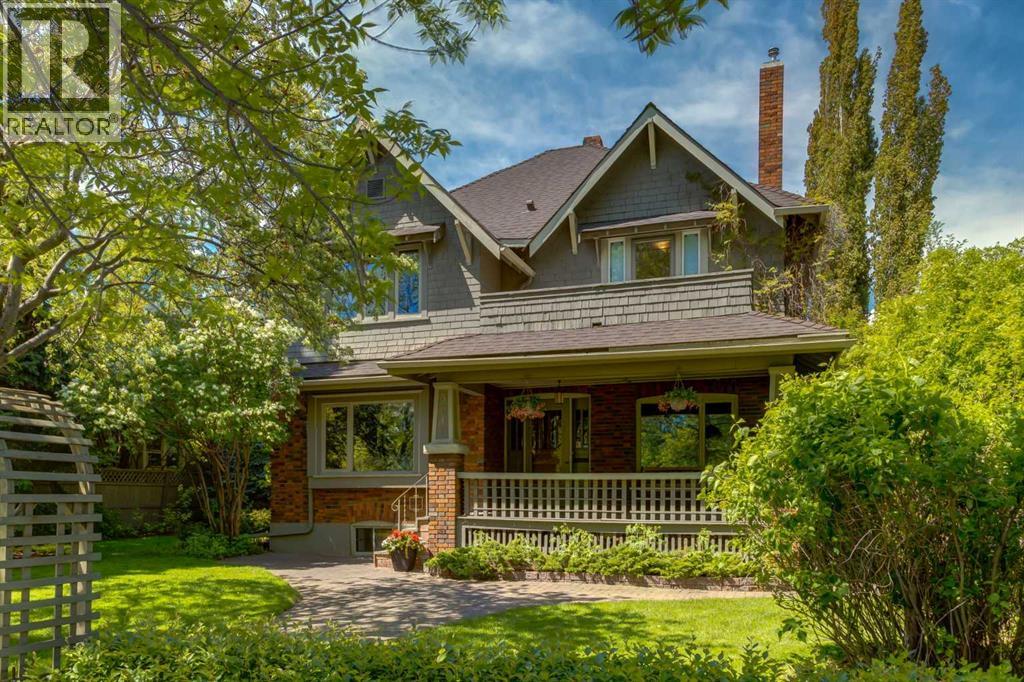 3015 Elbow Dr SW, Calgary, AB T2S 2J3