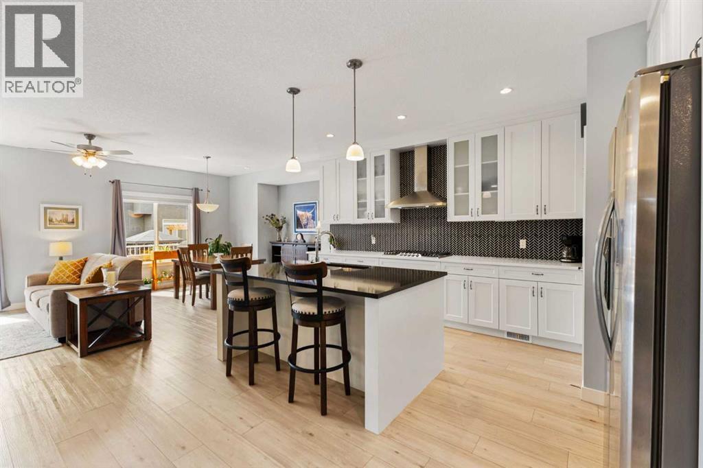 1366 Lackner Blvd, Carstairs, AB T0M 0N0
