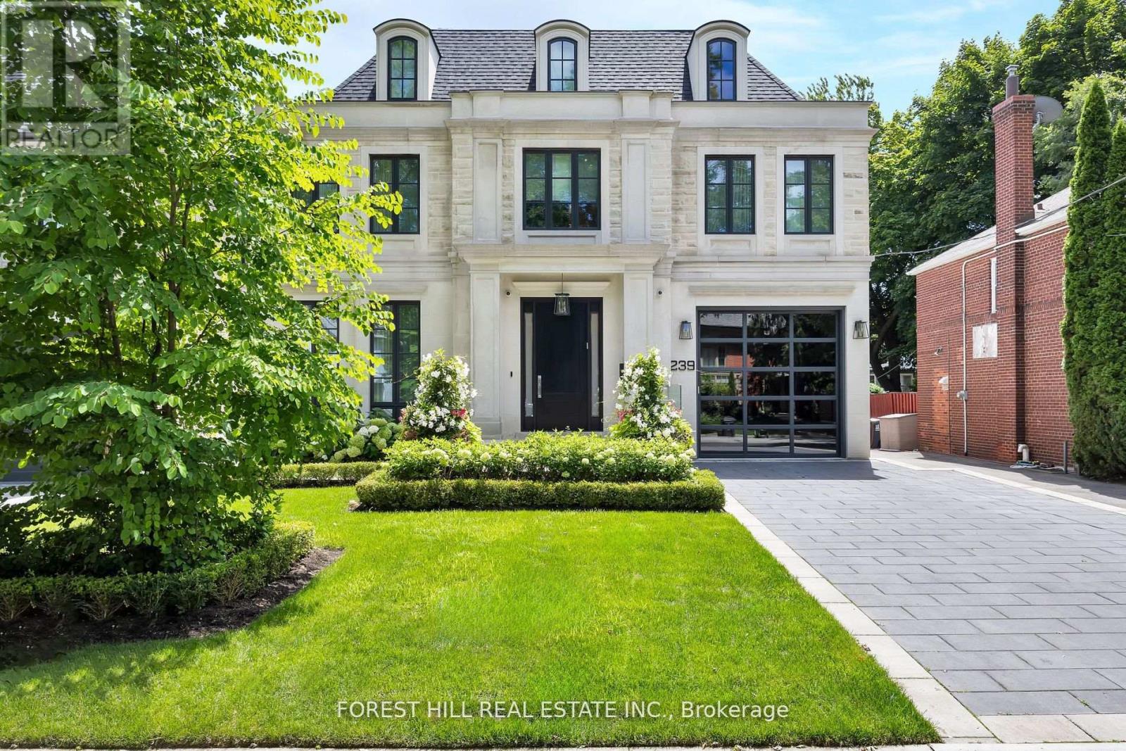 239 Cortleigh Blvd, Toronto Lawrence Park South, ON M5N 1P8