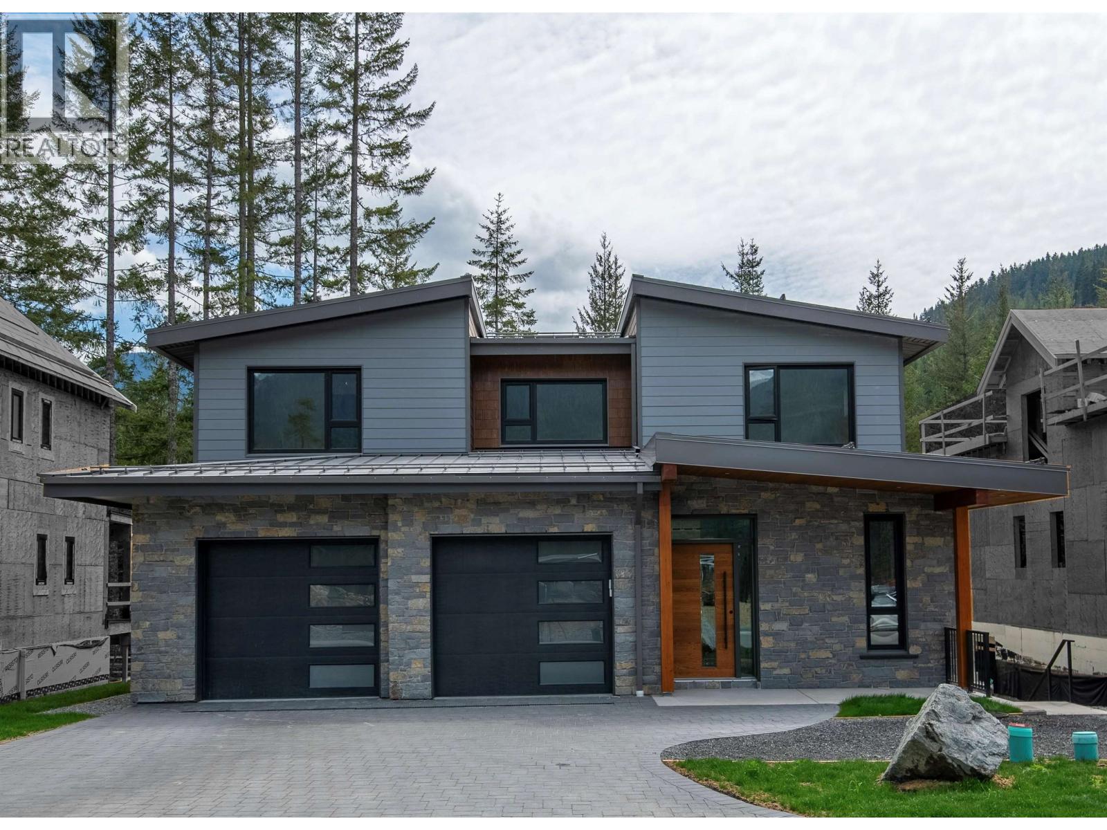 1710 River Run Pl, Whistler, BC V8E 1P4