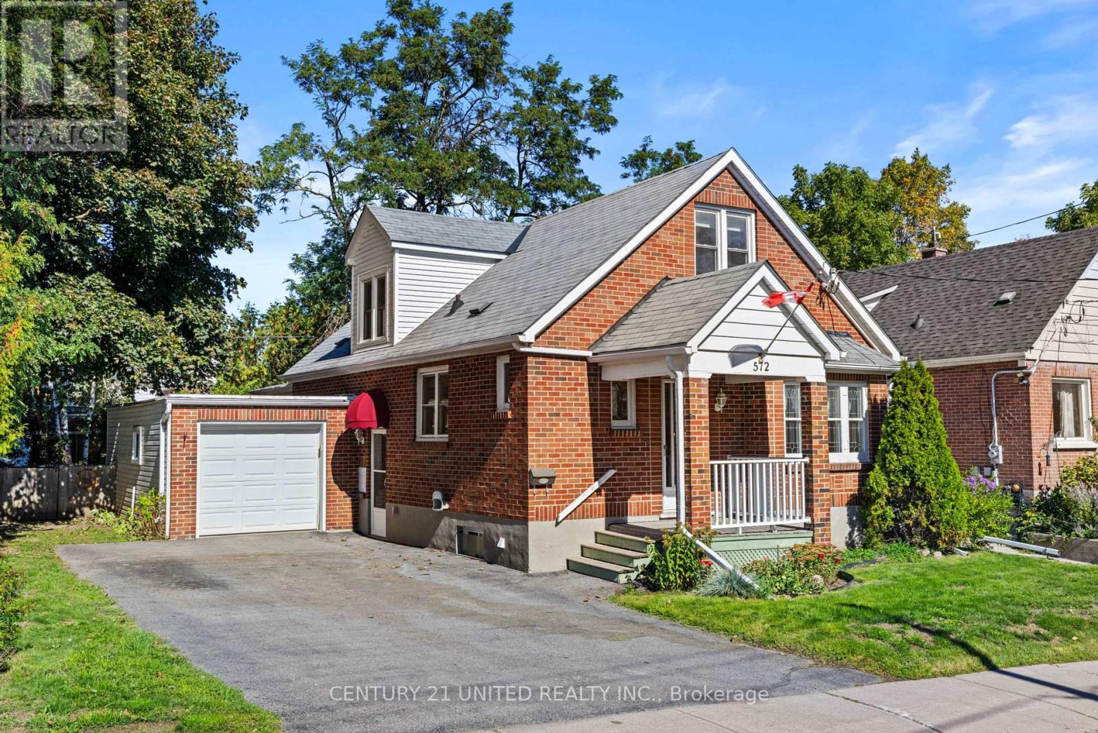 572 Murray St Ward 3 St, Peterborough, ON K9H 2V1