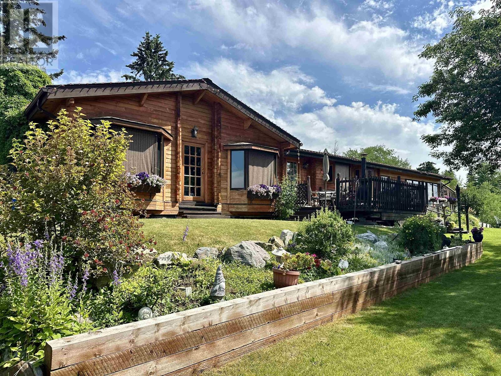 282 Northside Rd, Vanderhoof, BC V0J 3A2