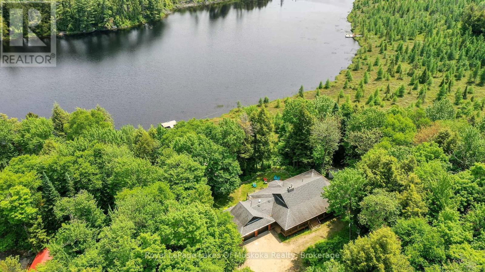 1420 Limberlost Rd, Lake of Bays, ON P1H 2J6