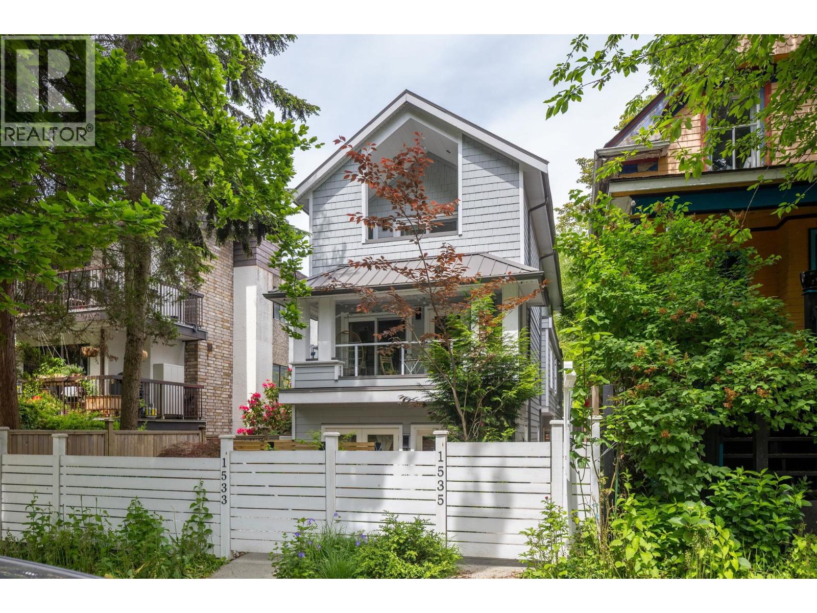 1535 E 5th Ave, Vancouver, BC V5N 1L6