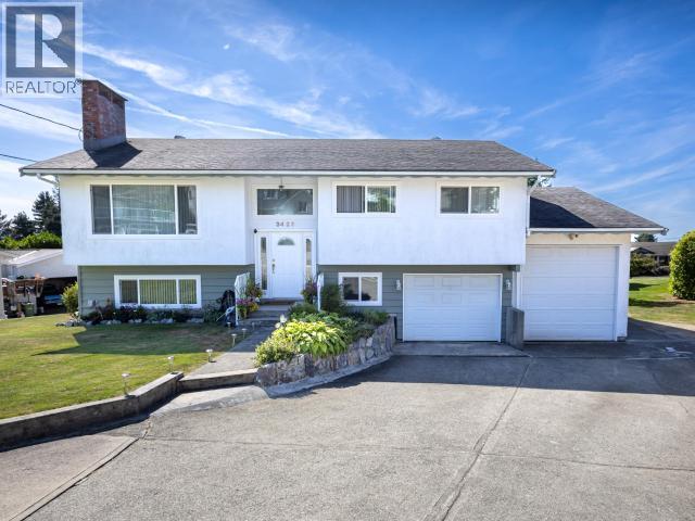 3425 Thurlow Pl, Powell River, BC V8A 5G6