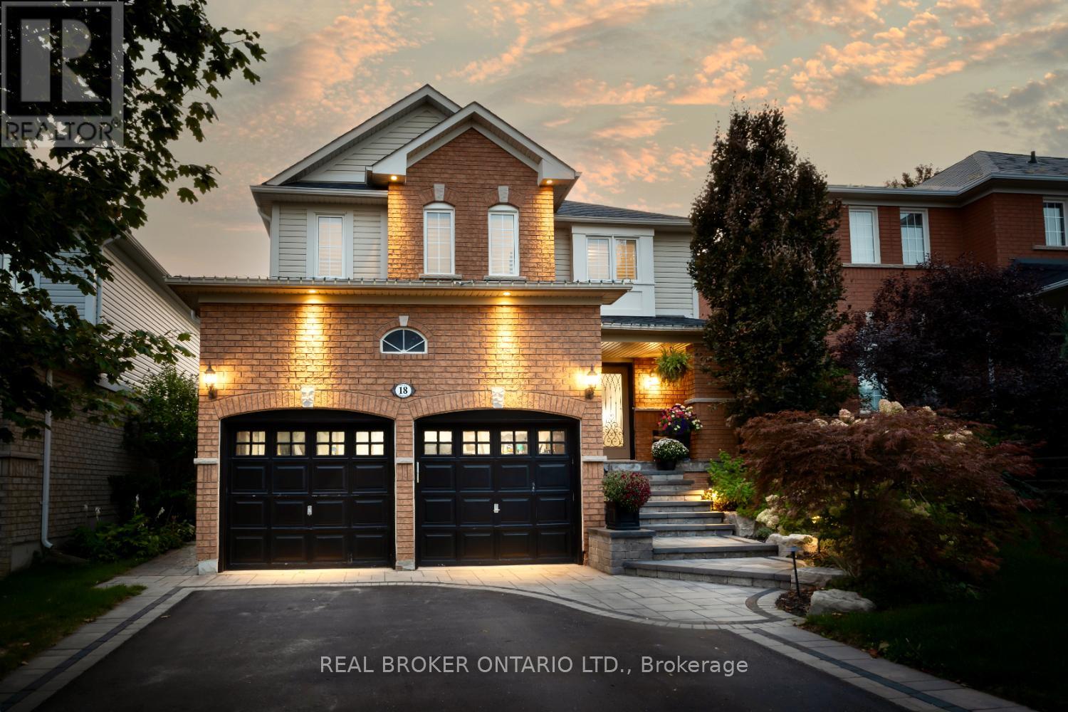 18 Nicks St, Clarington, ON L1C 5P3