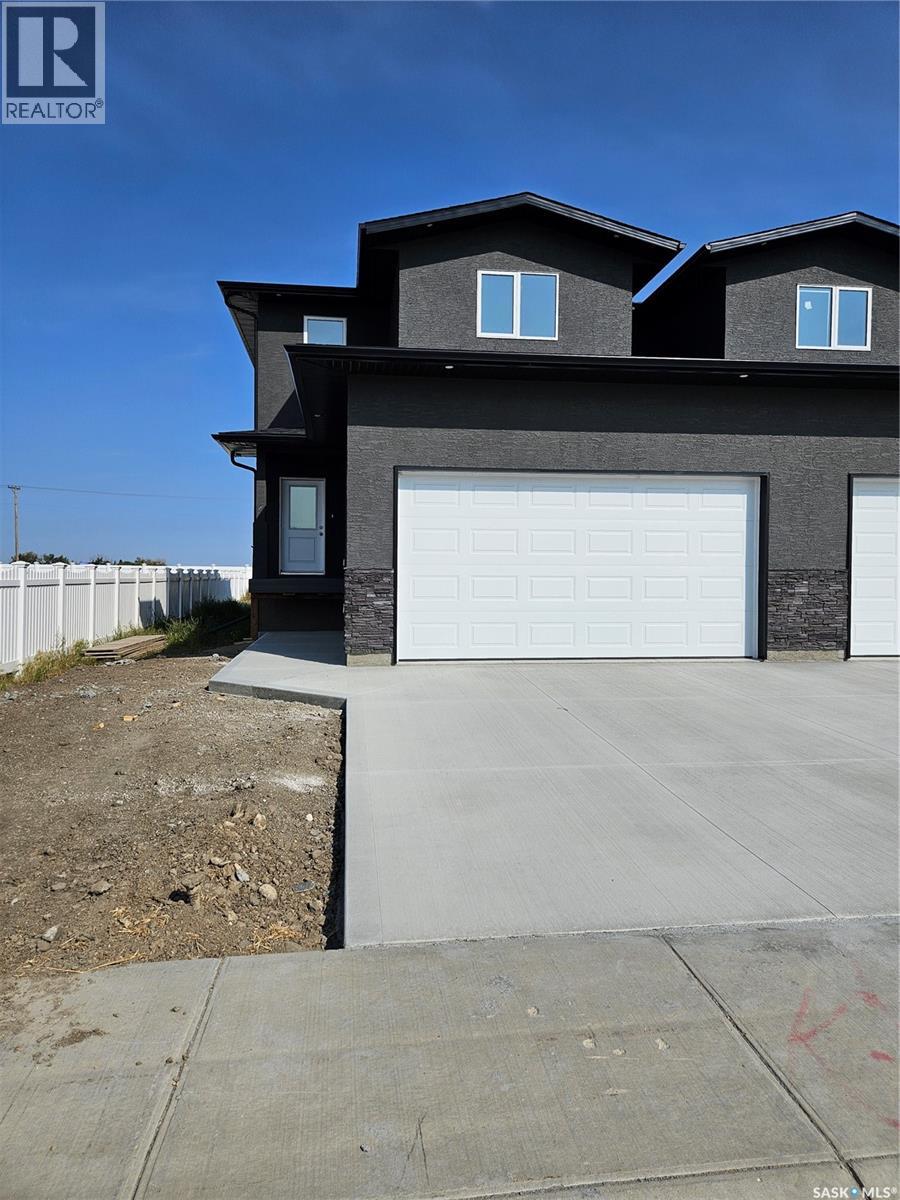 846 Delaet Bay, Warman, SK S0K 0A1