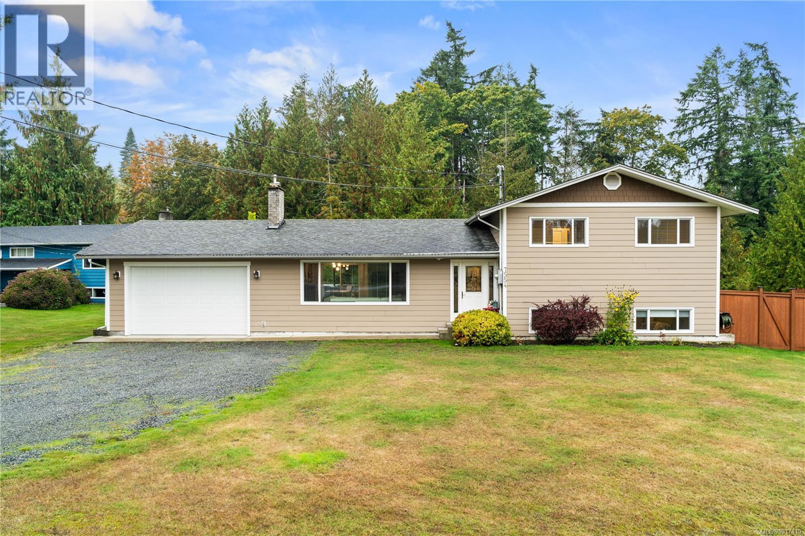 7554 Superior Rd, Lantzville, BC V0R 2H0