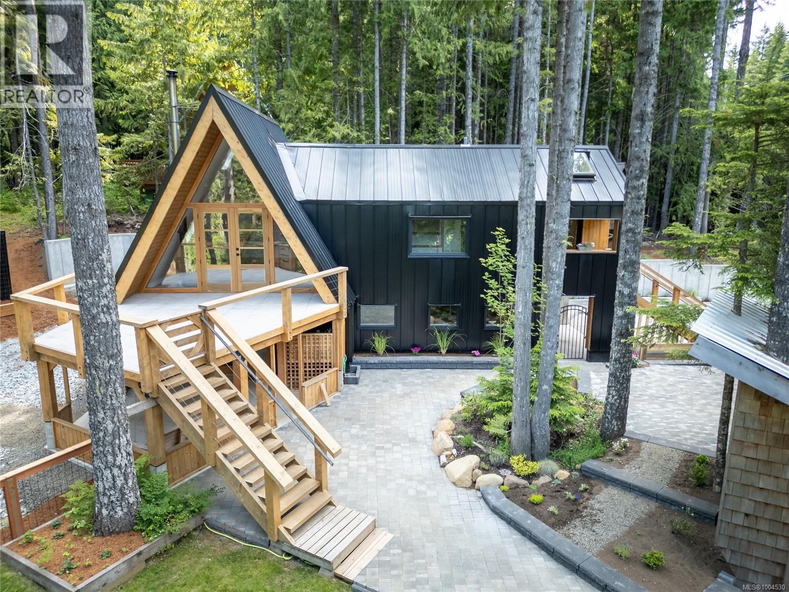 8051 Forbidden Plateau Rd, Courtenay, BC V9J 1L2