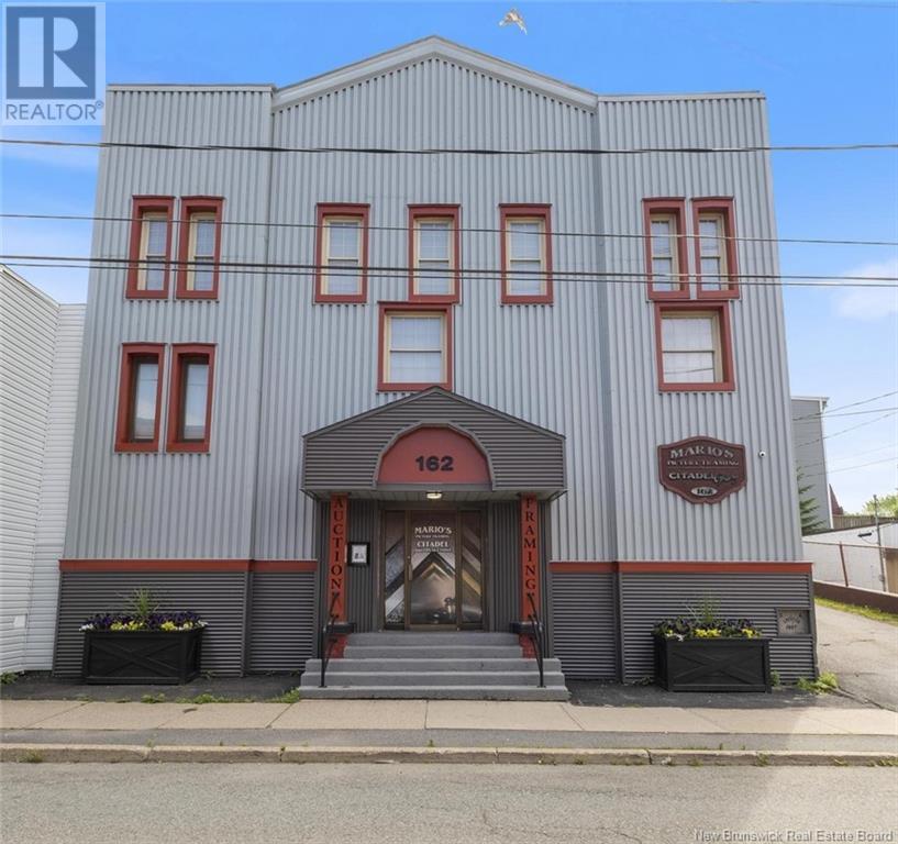 158-162 Charlotte St, Saint John, NB E2L 2J7