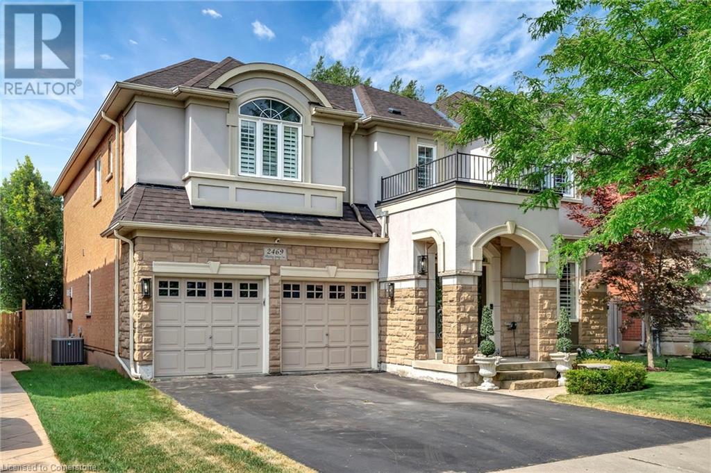 2469 Whistling Springs Cres, Oakville, ON L6M 5G3