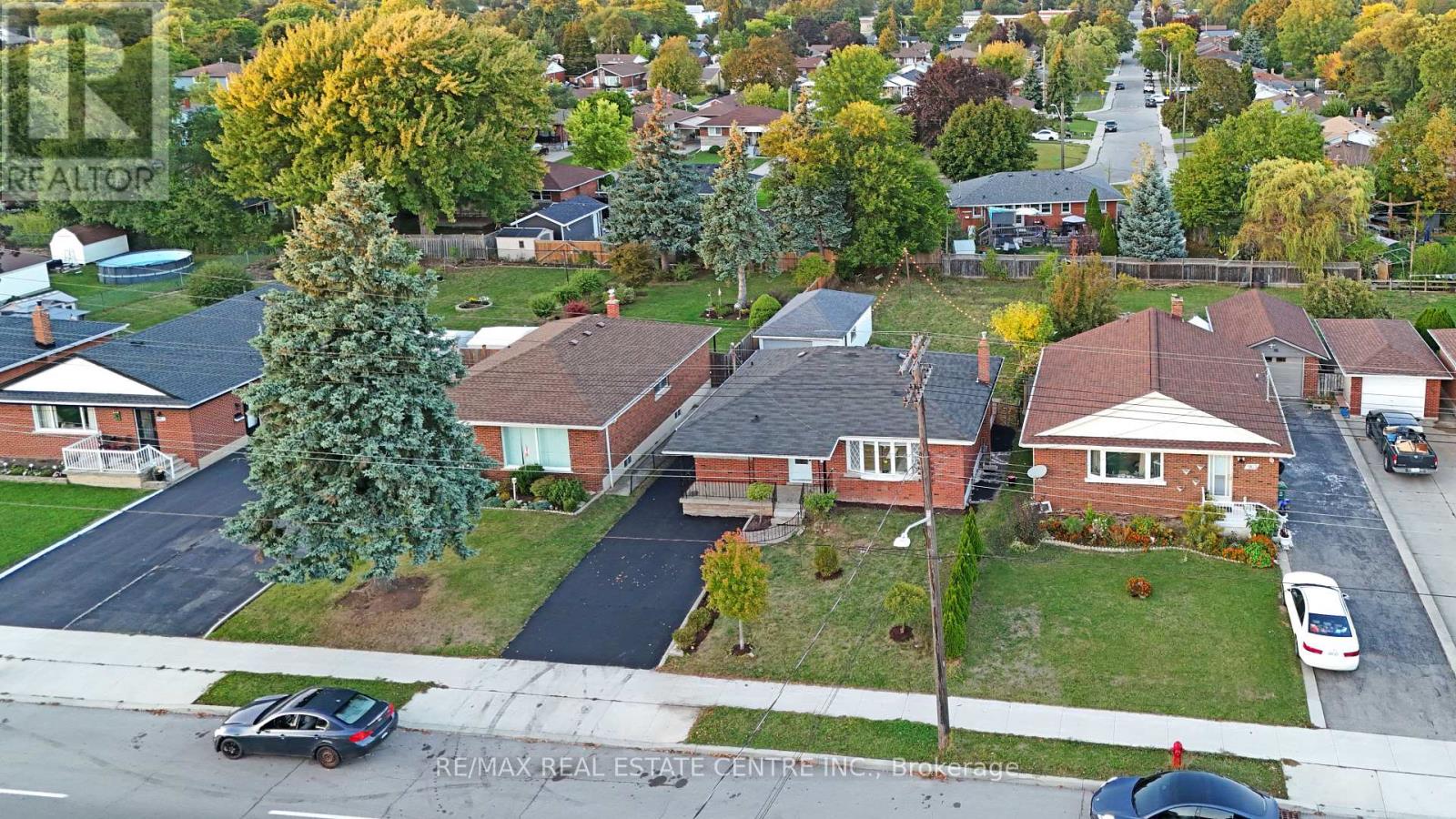 959 Mohawk Rd E, Hamilton, ON L8T 2R9