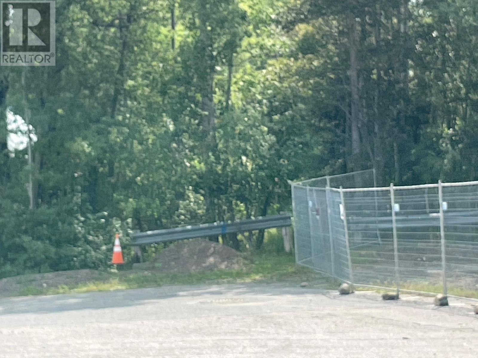 01 Minot Ave, Thunder Bay, ON P7A 6N7