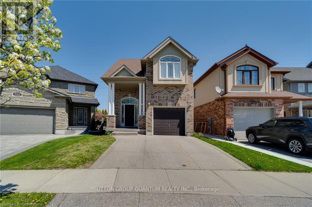 928 Dunblane Ct, Kitchener, ON N2R 1W9