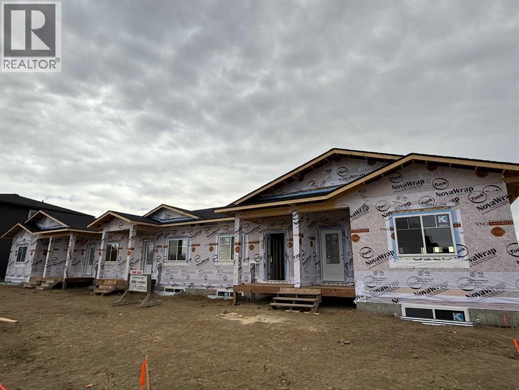 5 Gray Close, Sylvan Lake, AB T4S 0W4