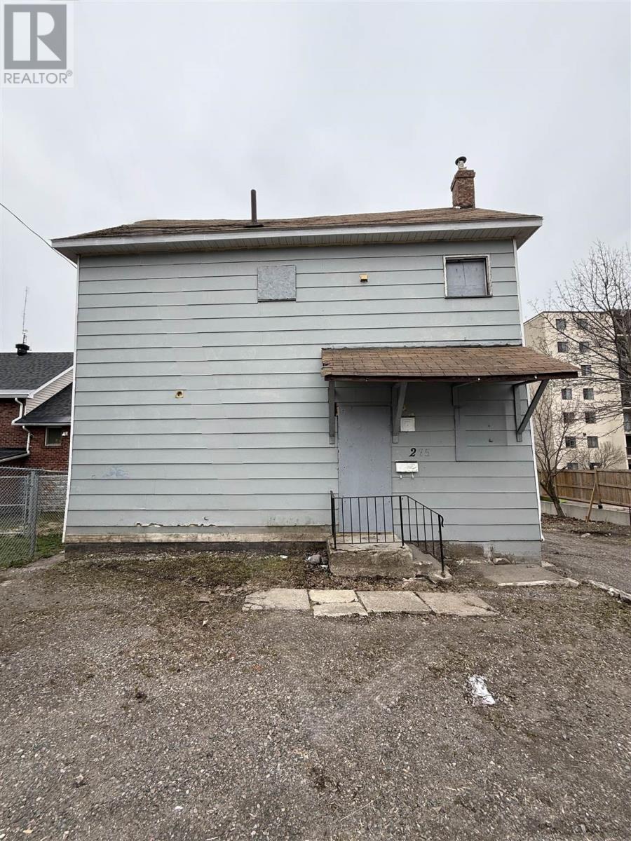 275 Wellington St, Sault Ste. Marie, ON P6A 2Y1