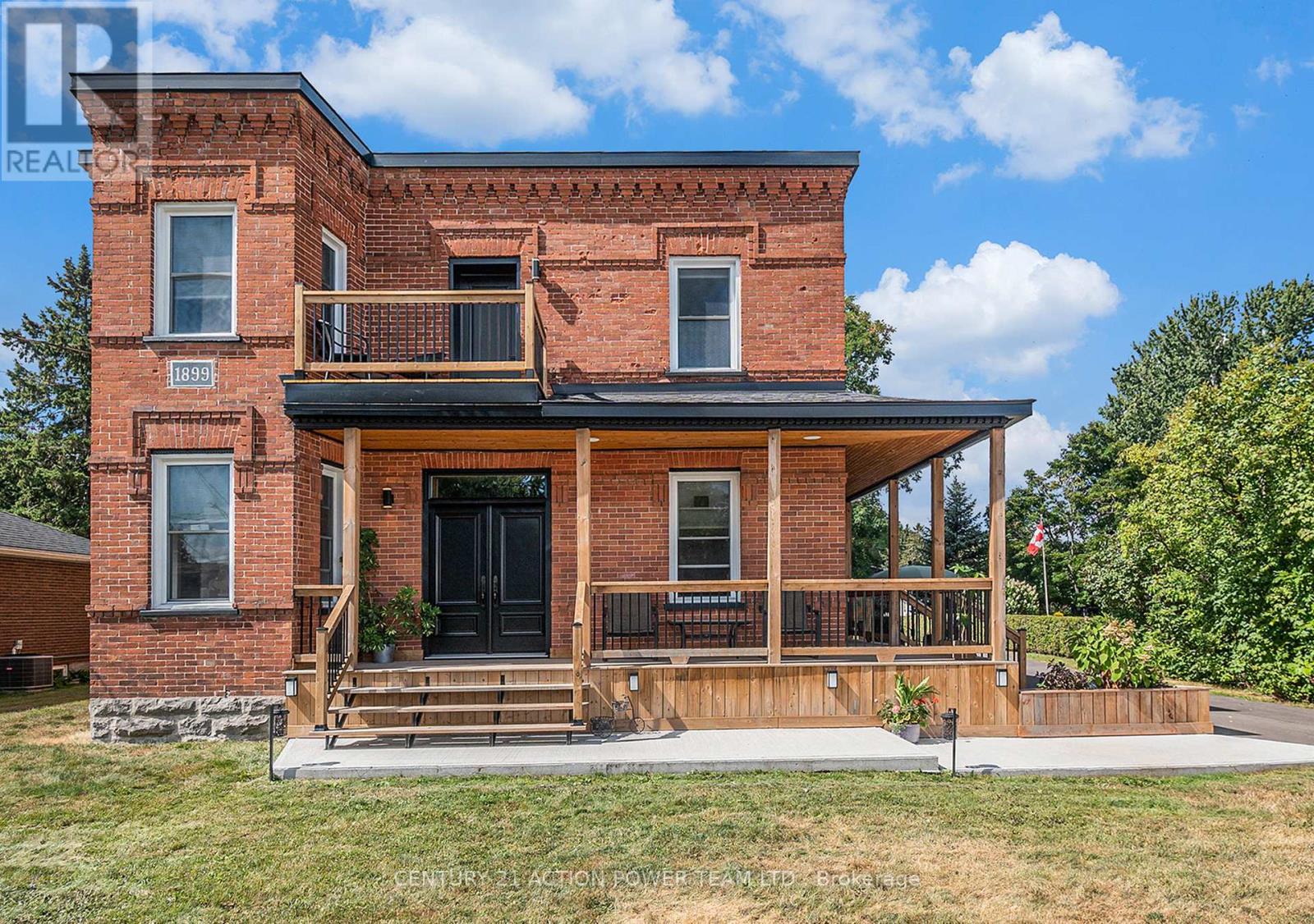 1674 Landry St, Clarence-Rockland, ON K0A 1N0