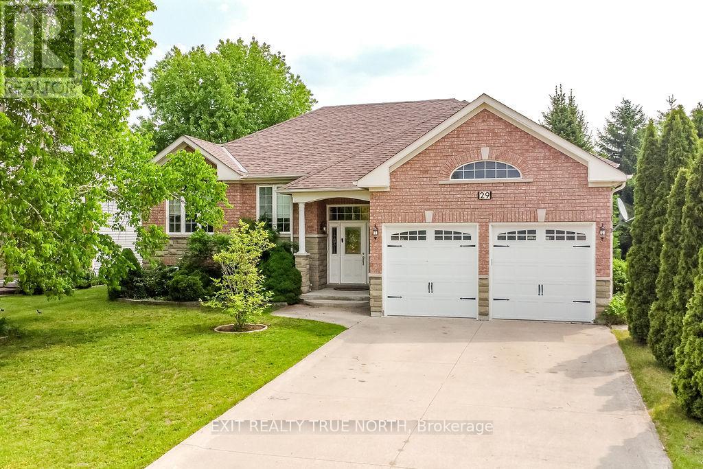 29 Old Hickory Ln, Wasaga Beach, ON L9Z 3B1