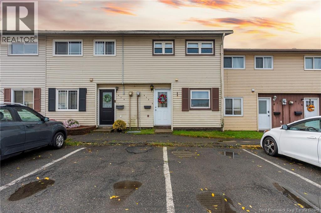 412 Highmeadow, Saint John, NB E2J 3V1